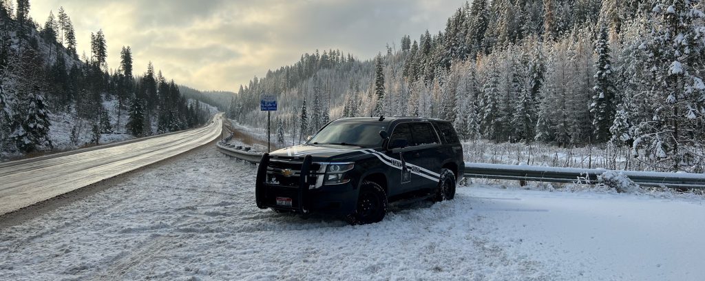 ISP SUV next to snowy roadway