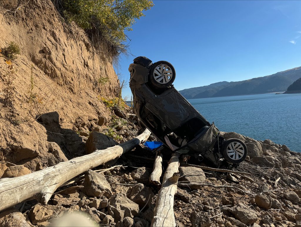 D6 News Release - Palisades Reservoir crash picture